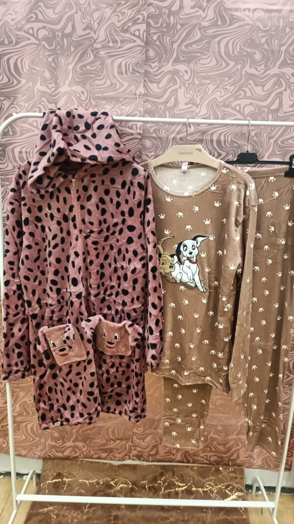 Pijama + bata dálmata marrón y rosa